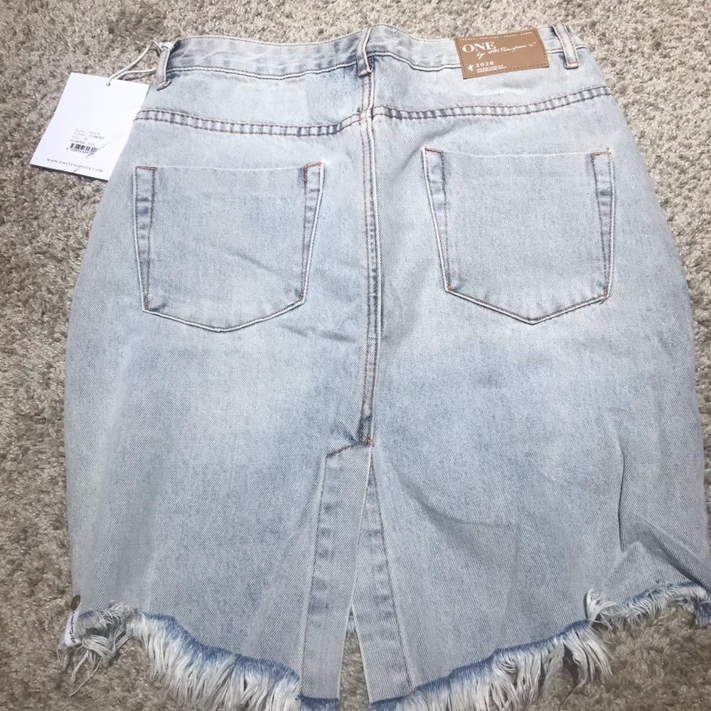 BRAND NEW One by One Teaspoon distressed skirt - Picture 2 of 6